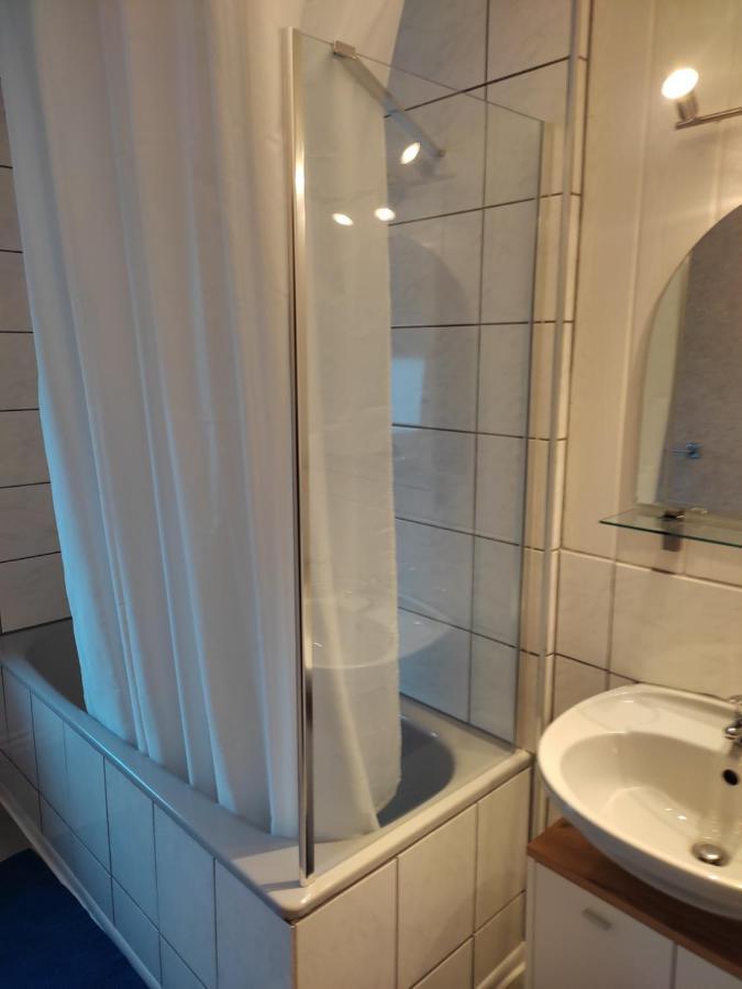Gaestezimmer Boxenstopp Veitsbronn ภายนอก รูปภาพ
