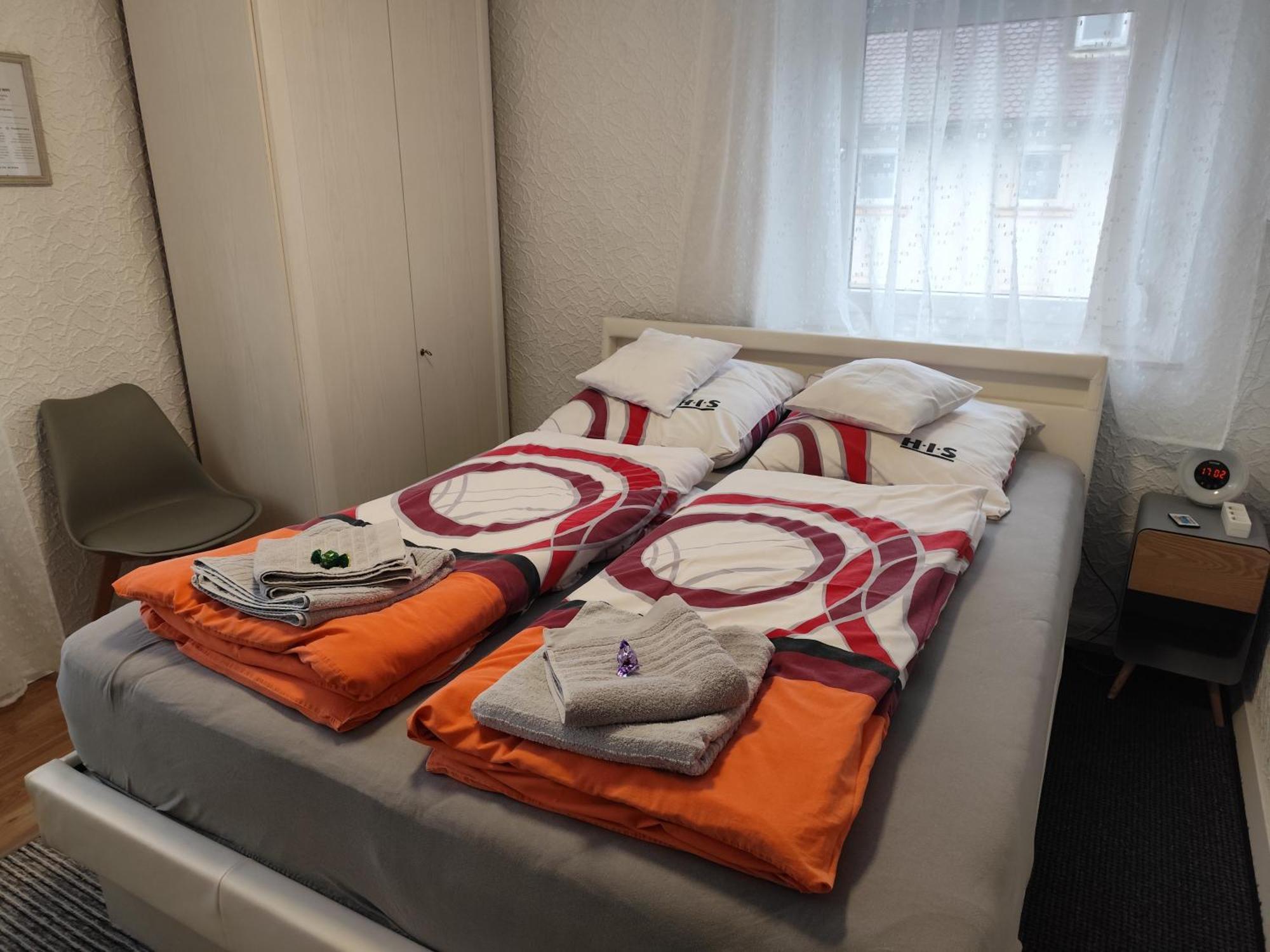 Gaestezimmer Boxenstopp Veitsbronn ภายนอก รูปภาพ